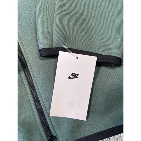 Nike Tech Fleece Windrunner Zip Hoodie Size Large Men Vintage Green HV0949-338 - Picture 7 of 7